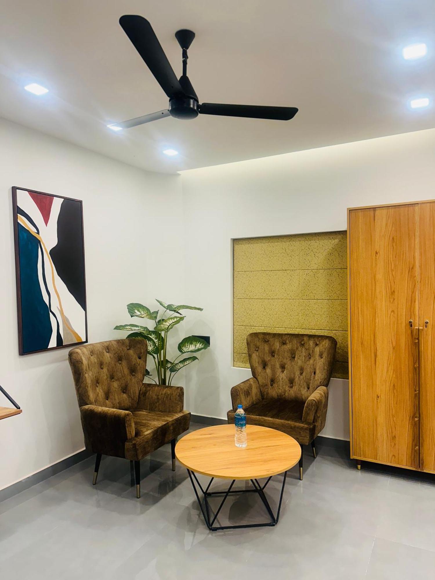 Zahir Residency Hotel Kondotty Buitenkant foto